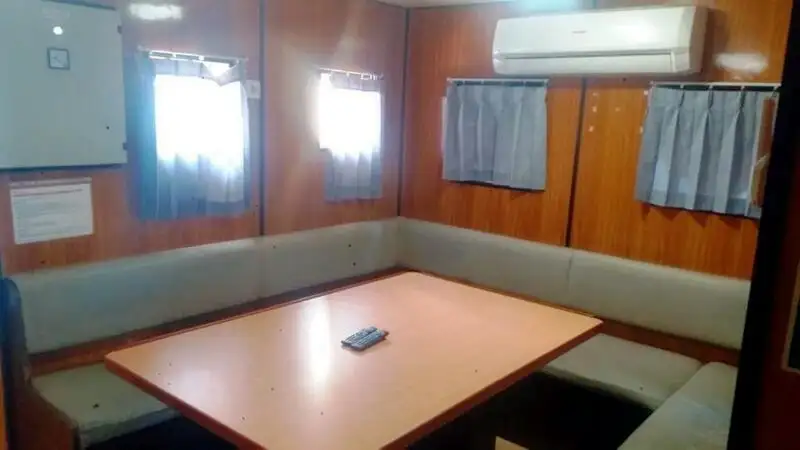 Kapal pendaratan, tangki keur dijual