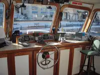 Kapal pesiar keur dijual