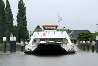 Ro-Ro ship pikeun dijual