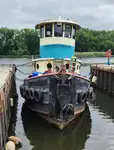 Tow boat pikeun dijual