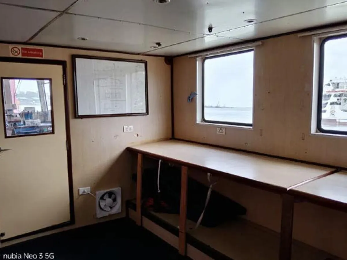 Kapal survei keur dijual