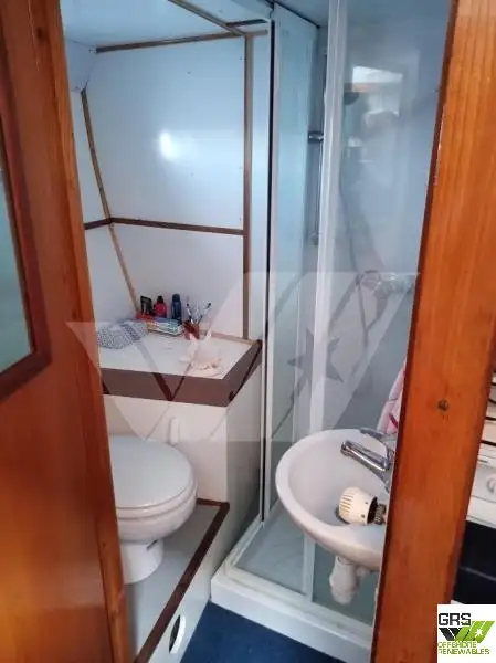 Kapal kerja keur dijual