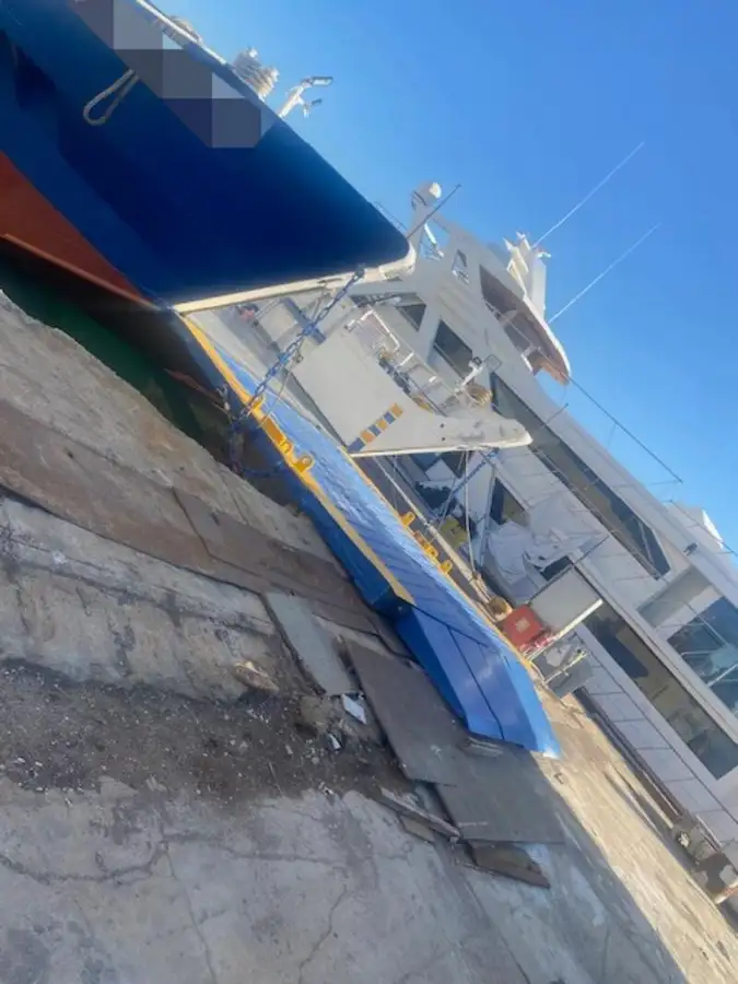 Kapal fery keur dijual