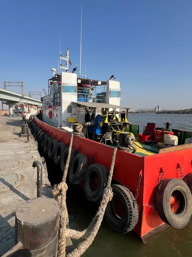Kapal penarik keur dijual