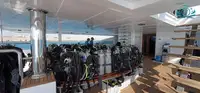 Kapal pesiar keur dijual