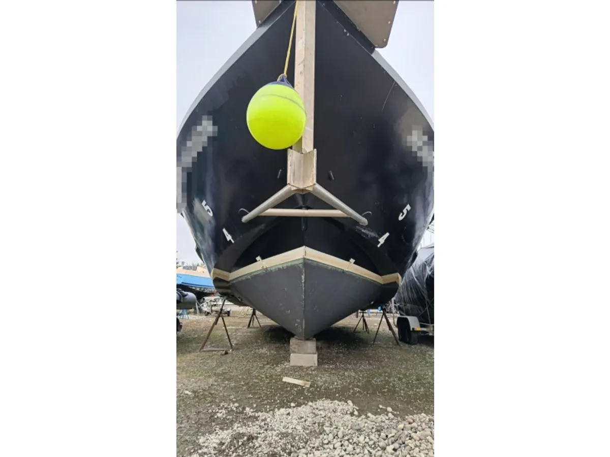 Kapal survei keur dijual