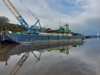 Tongkang keur dijual