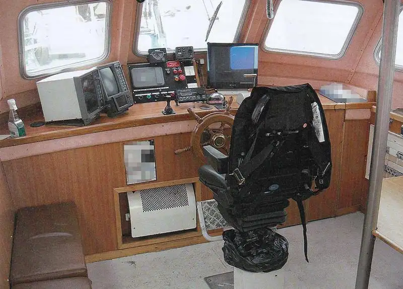 Kapal kerja keur dijual