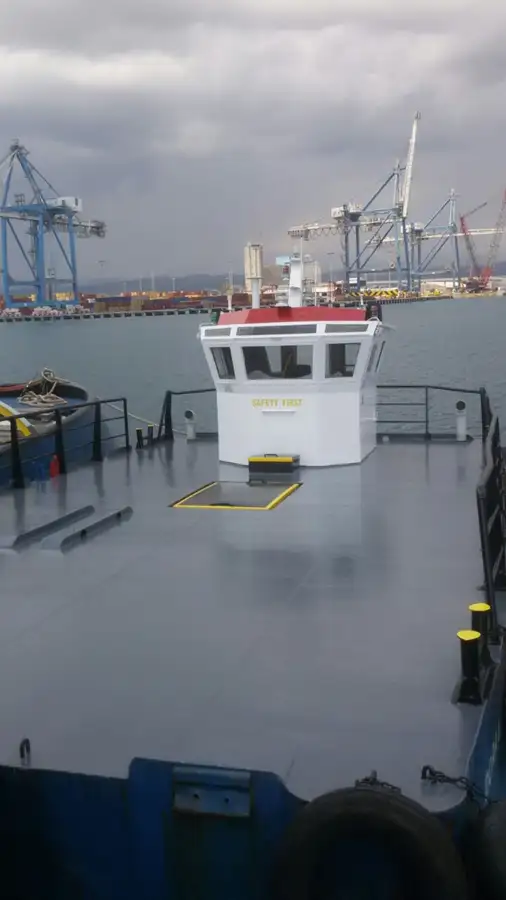 Kapal kerja keur dijual