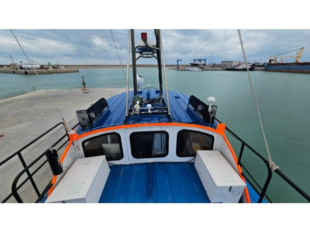Kapal kru keur dijual