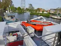 Kapal pesiar keur dijual