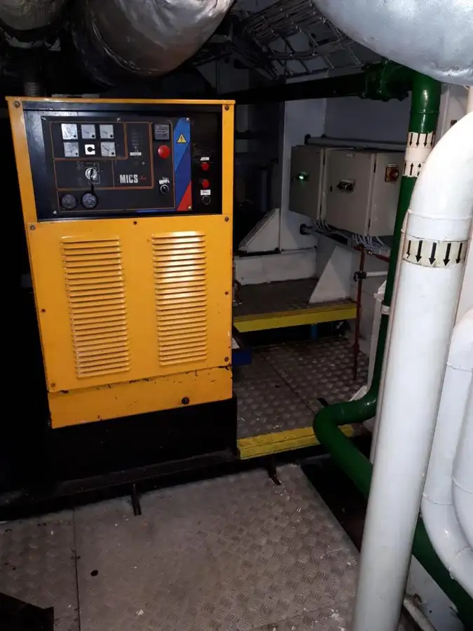 Kapal penarik keur dijual