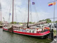 Kapal pangangkut barang curah keur dijual