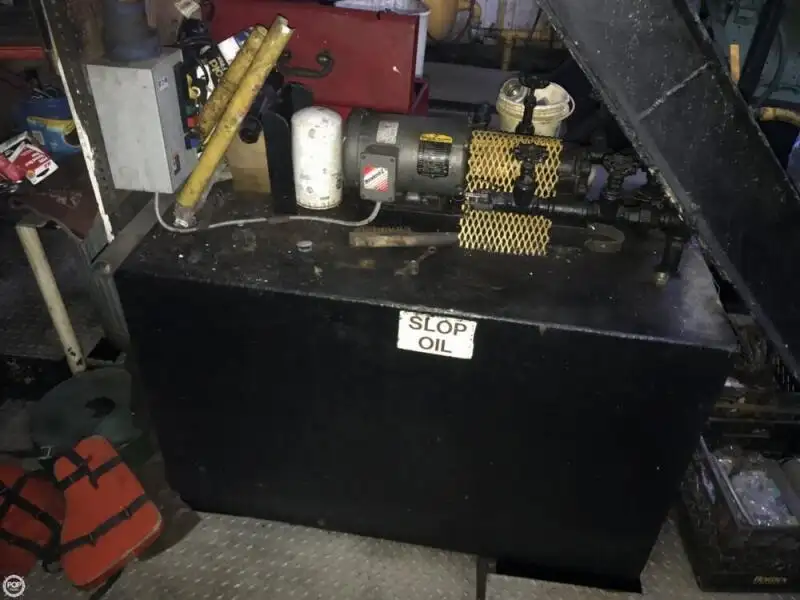 Kapal penarik keur dijual