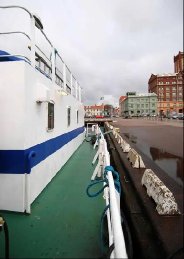 Kapal fery keur dijual