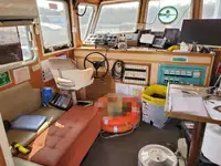 Kapal kerja keur dijual