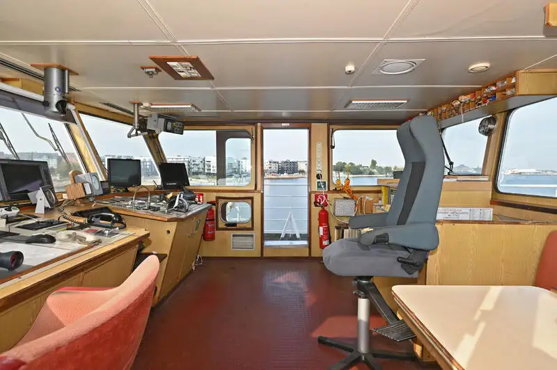 Kapal pesiar keur dijual