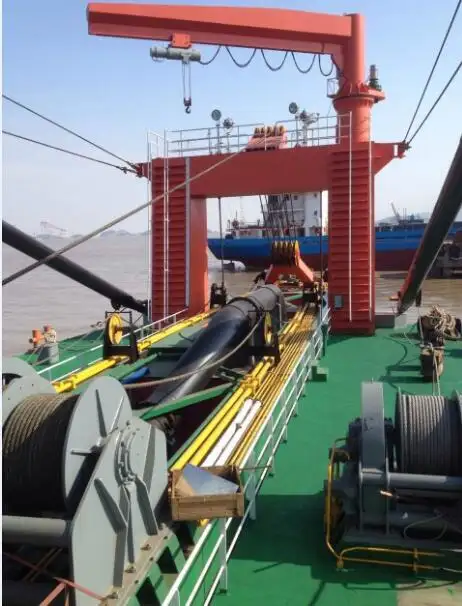 Kapal keruk keur dijual