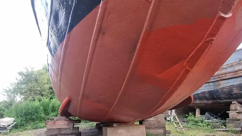 Kapal kerja keur dijual