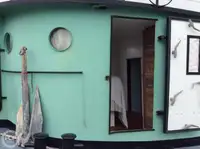 Kapal penarik keur dijual