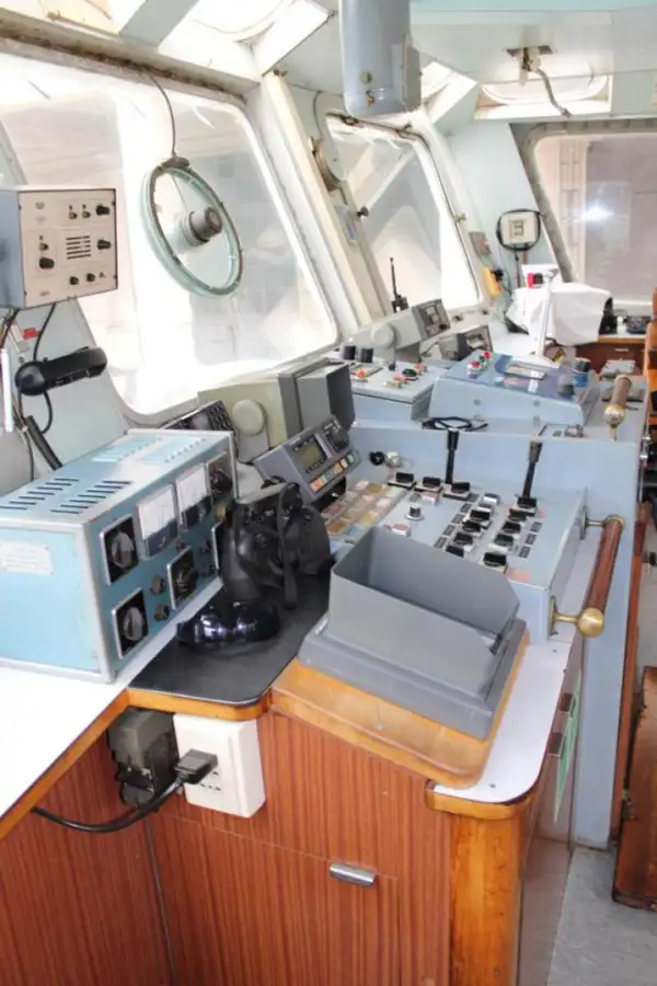 Kapal penarik keur dijual