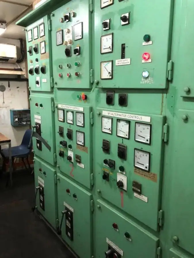 Kapal penarik keur dijual