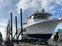 Kapal pangolahan lautan keur dijual