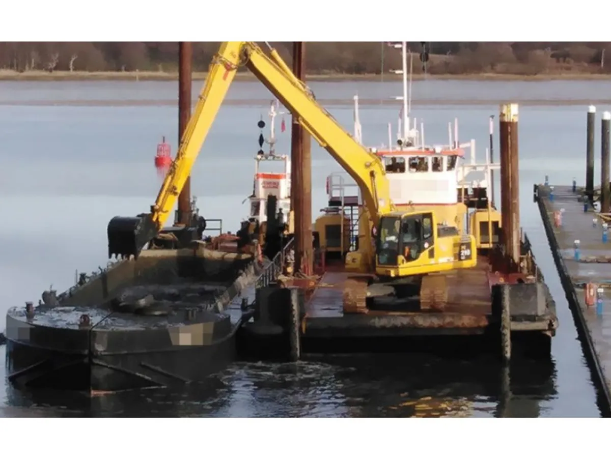 Kapal keruk keur dijual