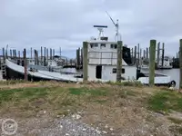 Kapal pasokan keur dijual