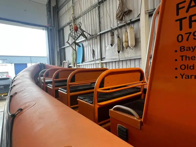 Kapal kerja keur dijual