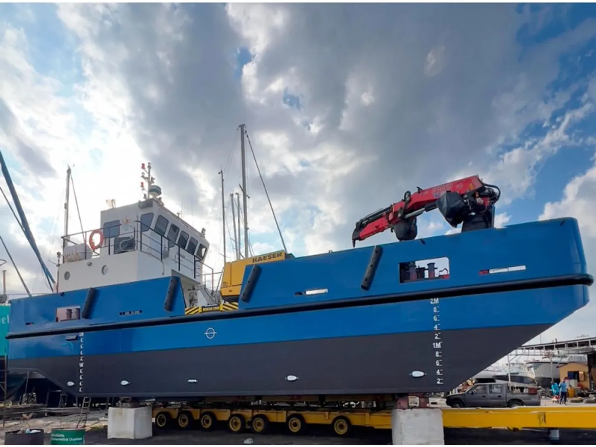 Kapal kontainer keur dijual