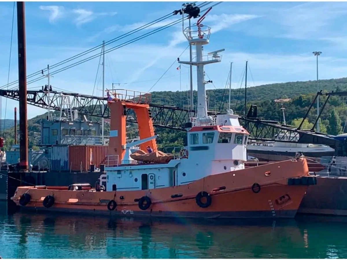 Kapal tunda keur dijual