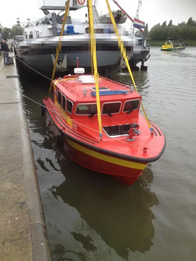 Kapal kerja keur dijual