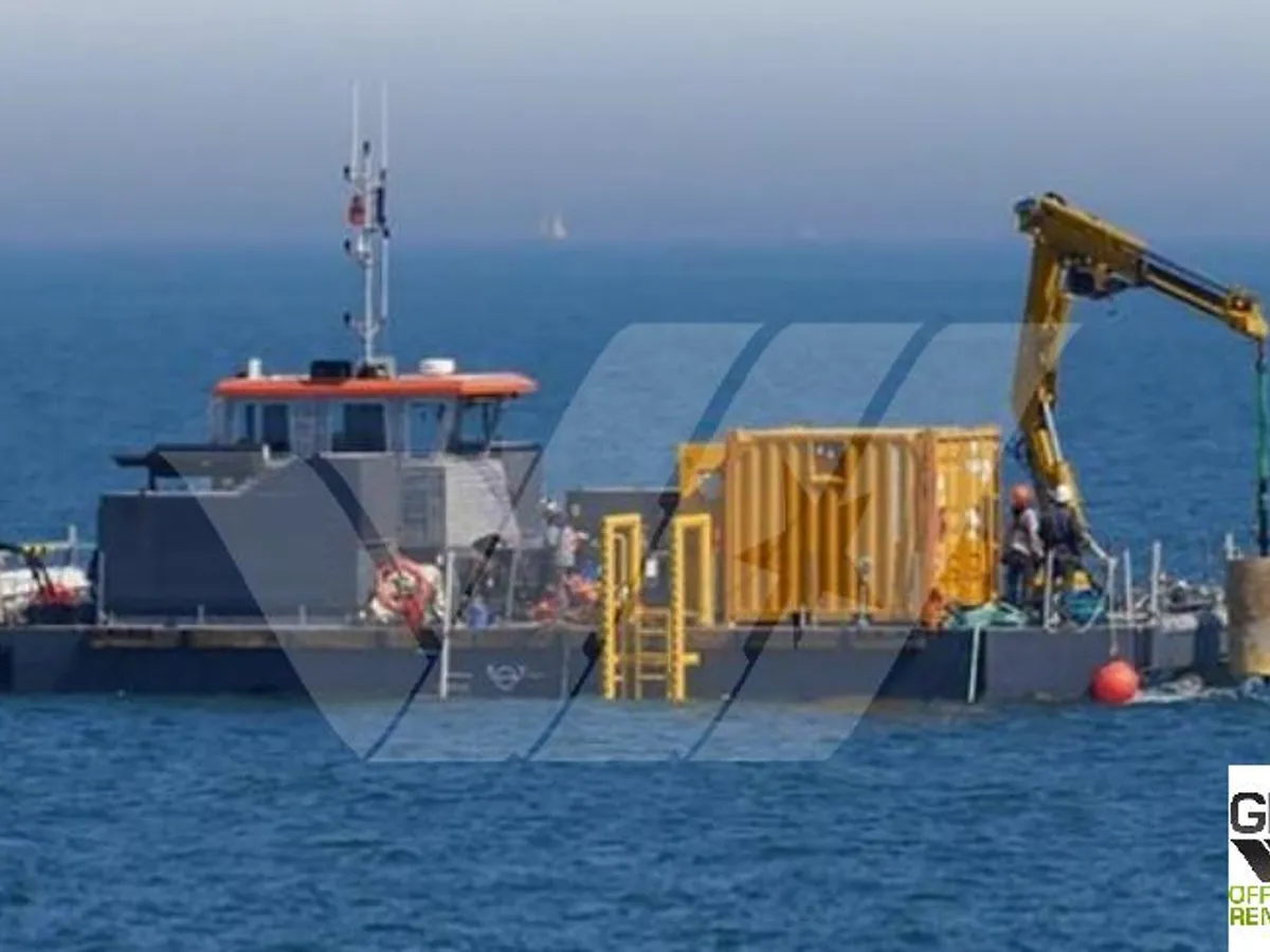 Kapal keruk keur dijual