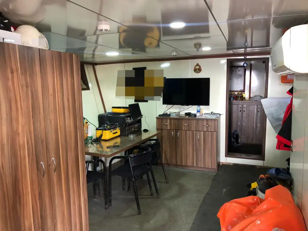 Kapal kerja keur dijual