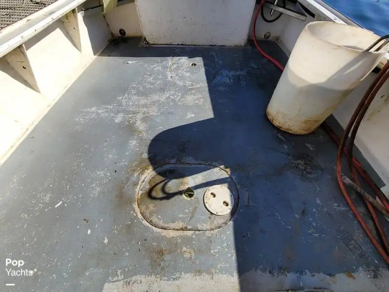 Kapal pangolahan lautan keur dijual