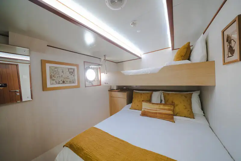 Kapal survei keur dijual