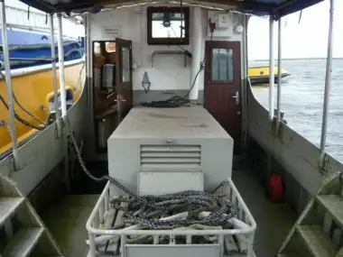 Kapal penarik keur dijual