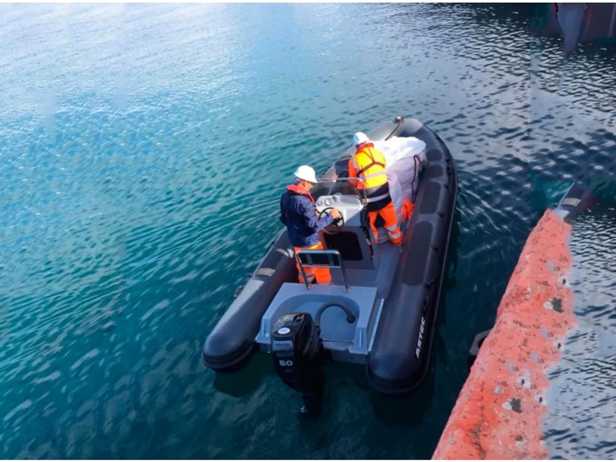Kapal penarik keur dijual