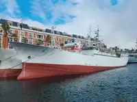 Trawler pikeun dijual