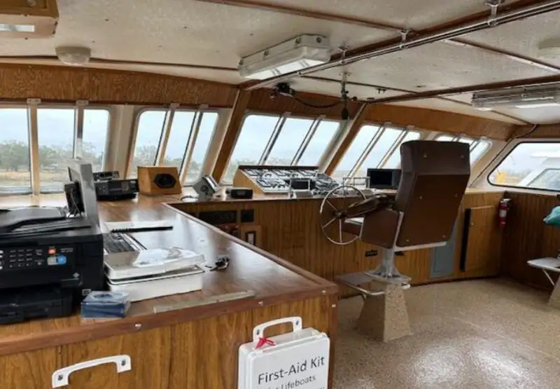 Kapal kru keur dijual
