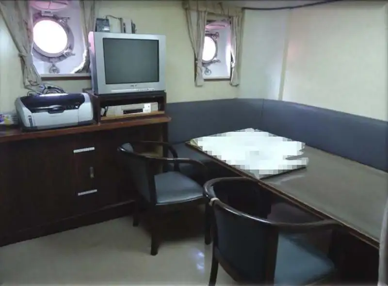Kapal pasokan keur dijual