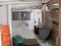 Kapal pangangkut lauk hirup keur dijual