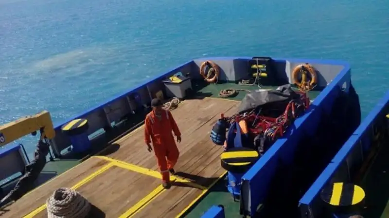 Kapal kerja keur dijual