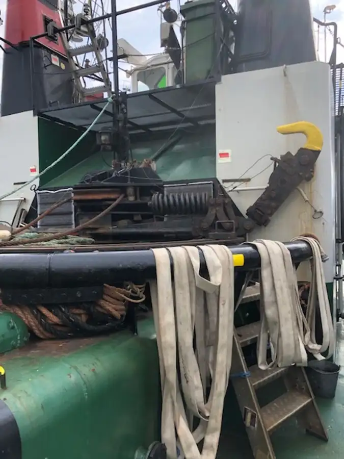 Kapal penarik keur dijual