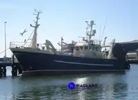 Kapal pikeun ngolah sareng ngantepkeun lauk keur dijual