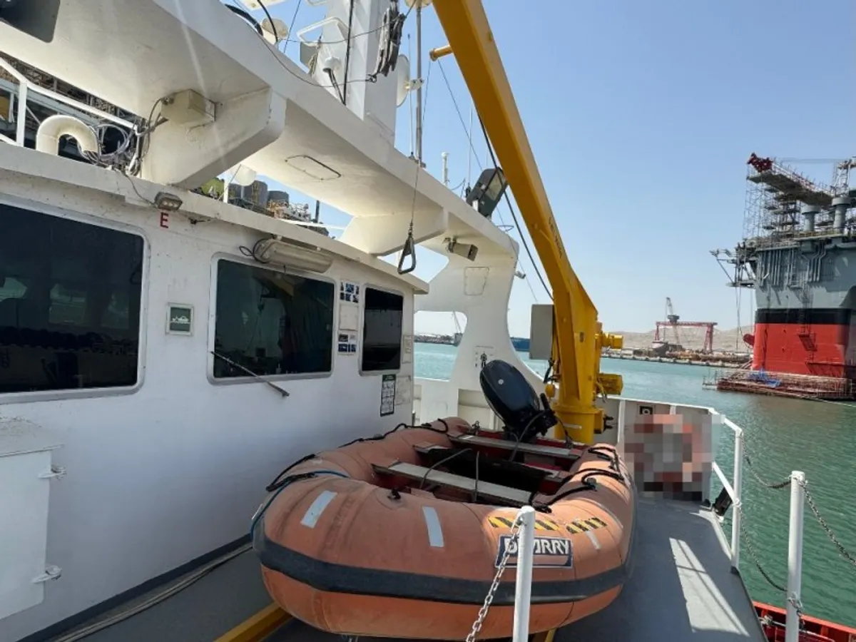 Kapal kru keur dijual