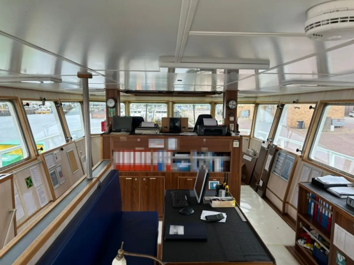 Kapal pasokan keur dijual