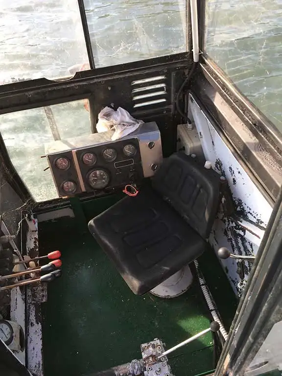 Kapal keruk keur dijual
