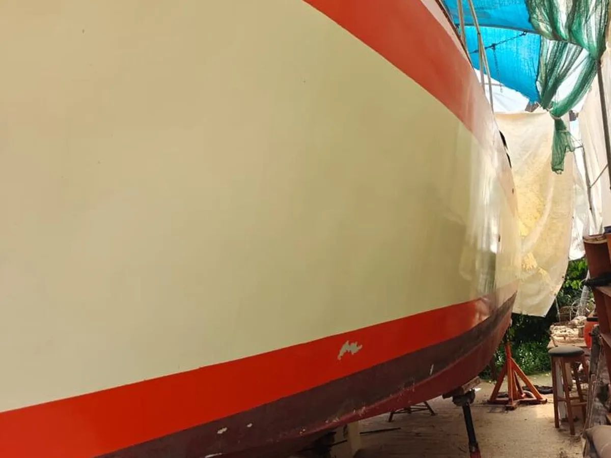 Kapal kerja keur dijual